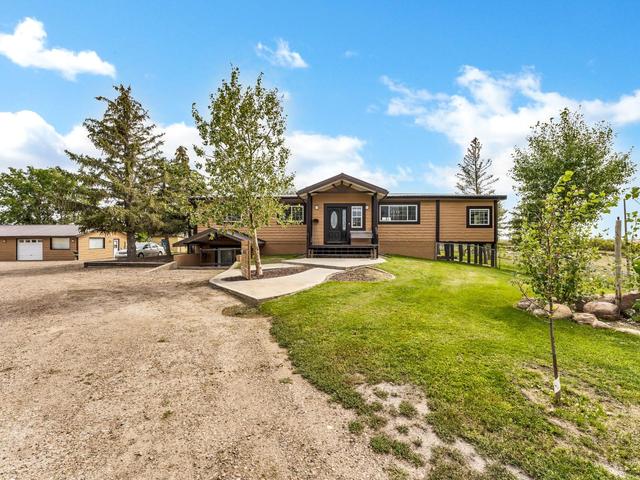 1 - 13514 Range Road 65 Range, House detached with 4 bedrooms, 3 bathrooms and 3 parking in Cypress County AB | Image 2