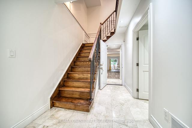 17 Kenneth Ave, House detached with 4 bedrooms, 5 bathrooms and 4 parking in Toronto ON | Image 19