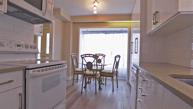 364 Fiona Terr, House detached with 3 bedrooms, 3 bathrooms and 6 parking in Mississauga ON | Image 5
