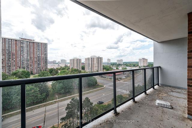 1004 - 17 Knightsbridge Rd, Condo with 2 bedrooms, 1 bathrooms and 1 parking in Brampton ON | Image 13