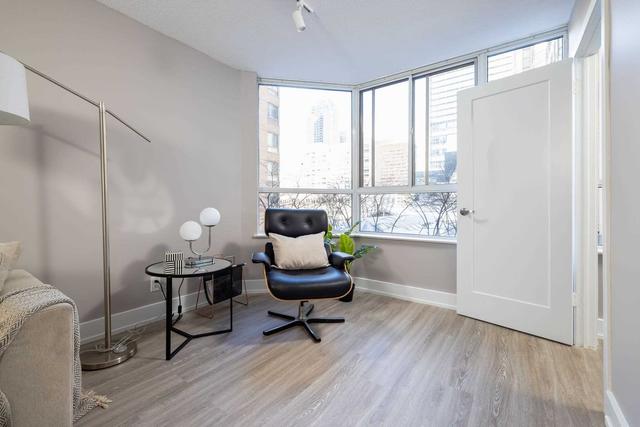 419 - 711 Bay St, Condo with 2 bedrooms, 2 bathrooms and 1 parking in Toronto ON | Image 12