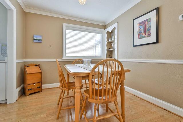 594 Broadway Ave, House detached with 2 bedrooms, 1 bathrooms and 2 parking in Toronto ON | Image 10