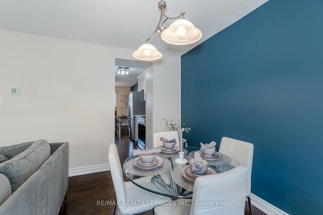 16 - 16 Carleton Pl, Townhouse with 3 bedrooms, 2 bathrooms and 2 parking in Brampton ON | Image 3
