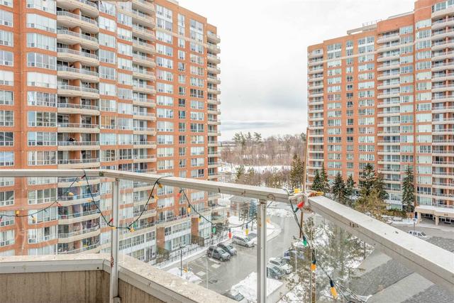 ph 8 - 480 Mclevin Ave, Condo with 2 bedrooms, 2 bathrooms and 1 parking in Toronto ON | Image 4