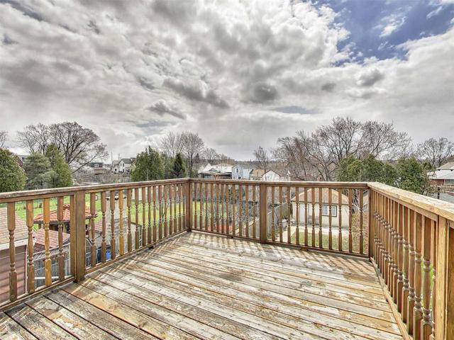 146 Picton St E, House detached with 2 bedrooms, 1 bathrooms and 0 parking in Hamilton ON | Image 9
