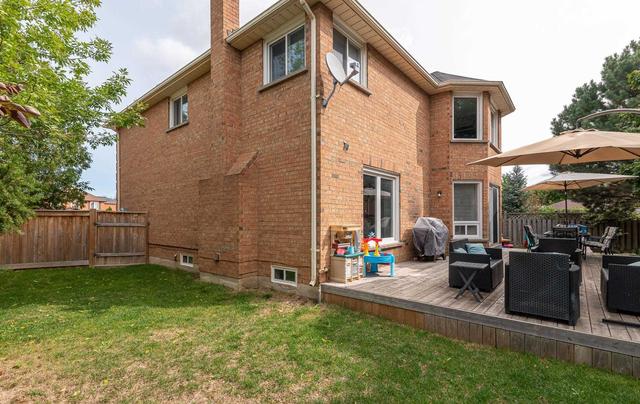6 Blaydon Crt, House detached with 4 bedrooms, 4 bathrooms and 6 parking in Brampton ON | Image 33