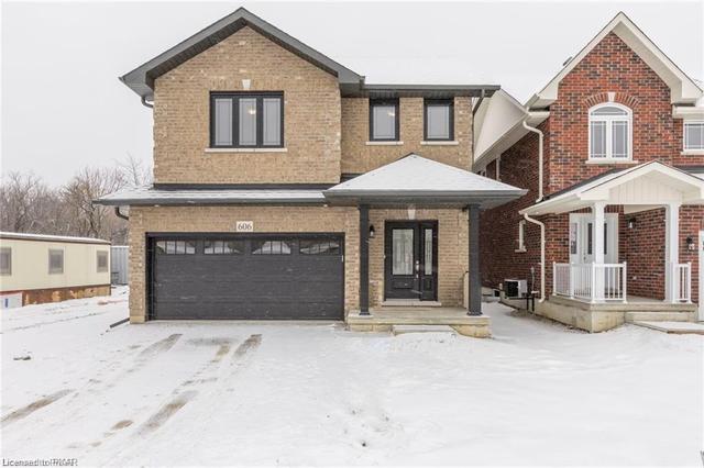 606 Lemay Grove, House detached with 5 bedrooms, 2 bathrooms and null parking in Peterborough ON | Image 16