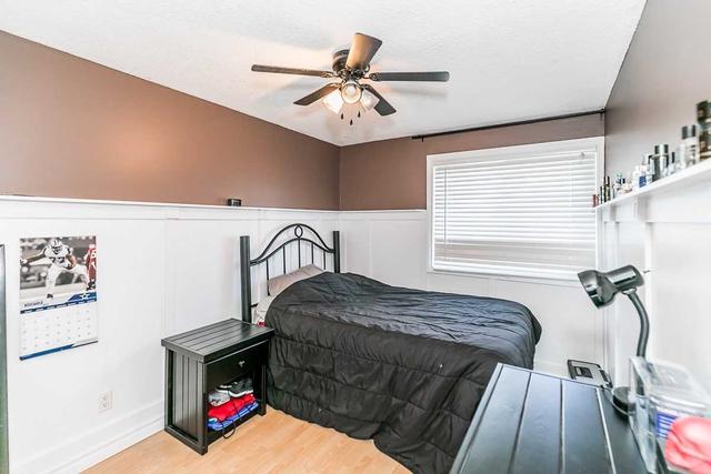 8 - 237 Steel St, Townhouse with 3 bedrooms, 2 bathrooms and 2 parking in Barrie ON | Image 3