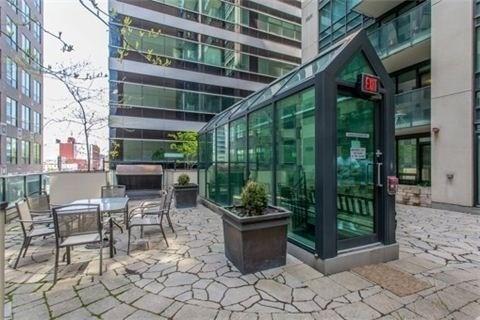 1004 - 263 Wellington St W, Condo with 1 bedrooms, 1 bathrooms and 1 parking in Toronto ON | Image 15