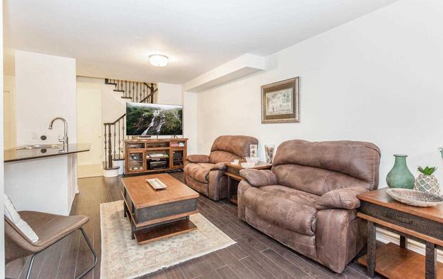 1296 Costigan Rd, House attached with 3 bedrooms, 4 bathrooms and 3 parking in Milton ON | Image 3