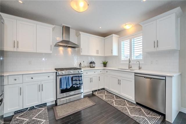 87 Kirvan Drive, House semidetached with 3 bedrooms, 2 bathrooms and 3 parking in Guelph ON | Image 7