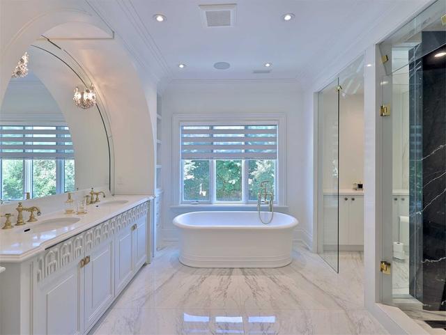 39 Arjay Cres, House detached with 5 bedrooms, 9 bathrooms and 11 parking in Toronto ON | Image 10