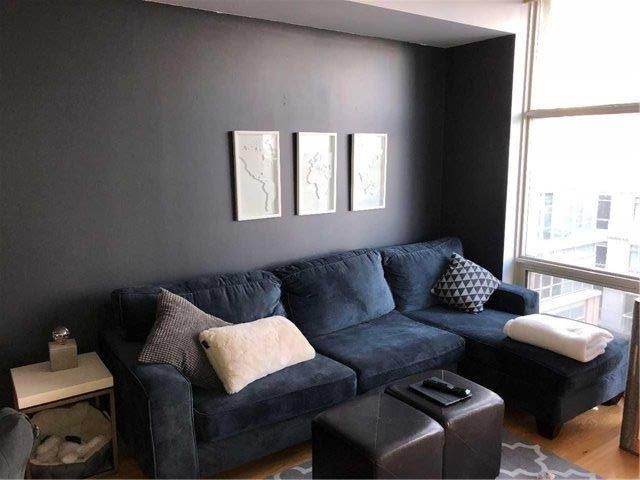 519 - 9 Spadina Ave, Condo with 1 bedrooms, 1 bathrooms and 1 parking in Toronto ON | Image 3