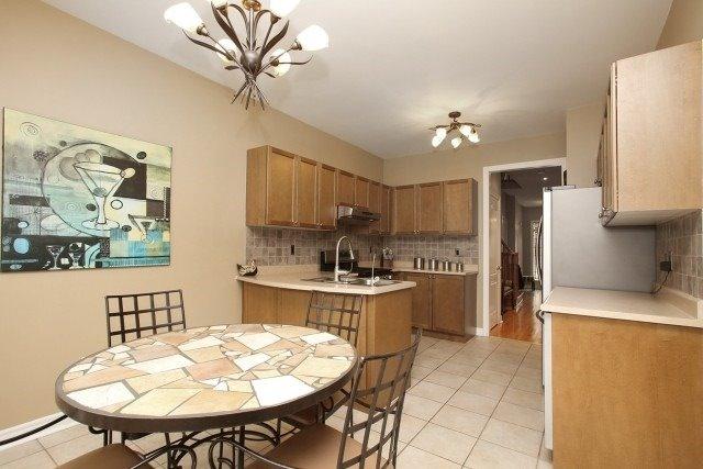 55 Bentoak Cres, House detached with 3 bedrooms, 3 bathrooms and 3 parking in Vaughan ON | Image 4