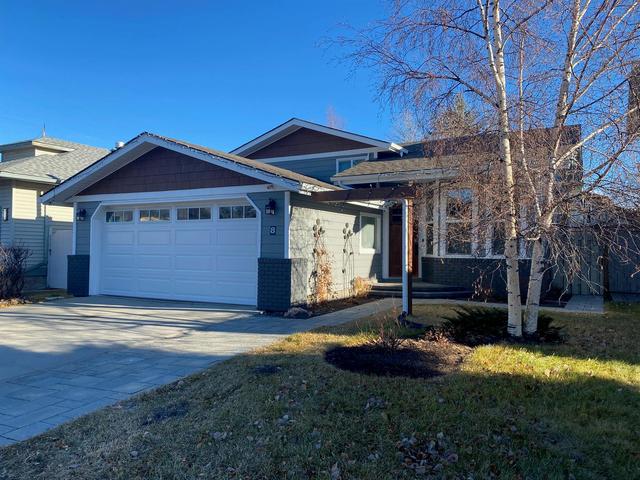 8 Sunhaven Way Se, House detached with 3 bedrooms, 2 bathrooms and 5 parking in Calgary AB | Image 7