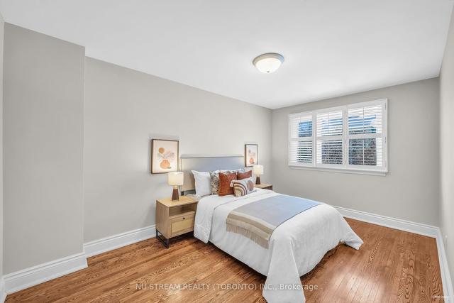 482 The Kingsway, House detached with 4 bedrooms, 4 bathrooms and 6 parking in Toronto ON | Image 3