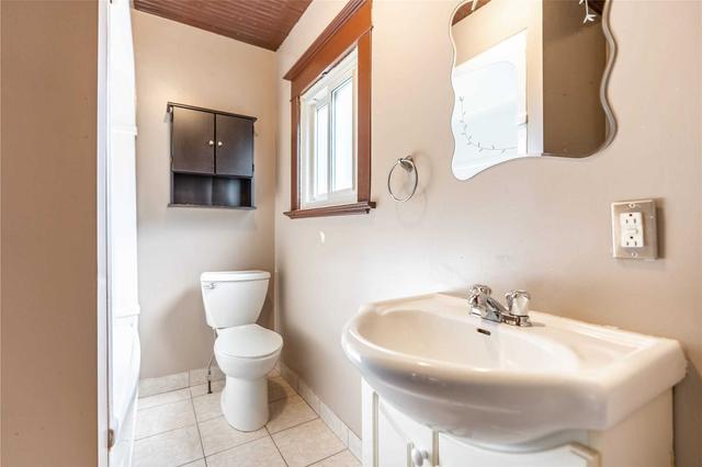 14 Marmora St, House detached with 4 bedrooms, 2 bathrooms and 4 parking in St. Catharines ON | Image 9