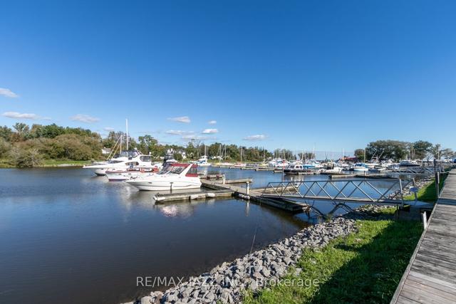 303 - 75 Shipway Ave, Condo with 2 bedrooms, 1 bathrooms and 1 parking in Clarington ON | Image 14