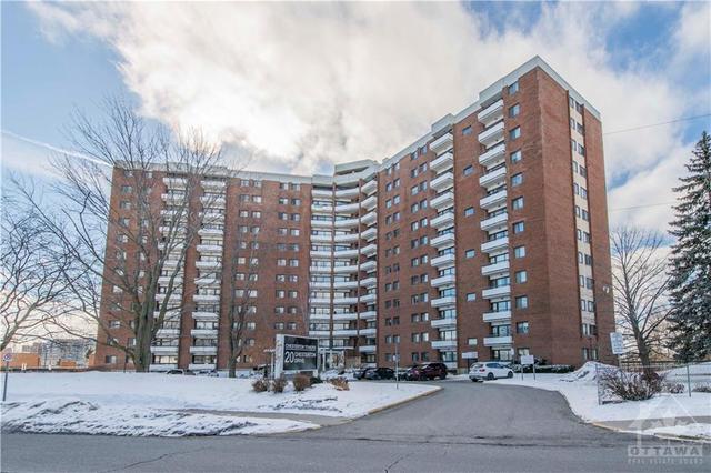 208 - 20 Chesterton Drive, Condo with 1 bedrooms, 1 bathrooms and 1 parking in Ottawa ON | Card Image