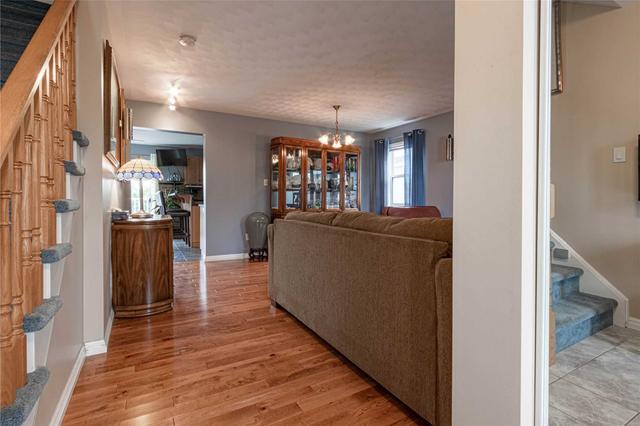 59 Dairy Dr, House detached with 3 bedrooms, 2 bathrooms and 3 parking in Halton Hills ON | Image 34