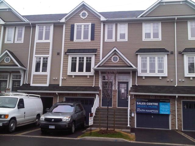 52 - 337 Beach Blvd, Townhouse with 2 bedrooms, 2 bathrooms and null parking in Hamilton ON | Image 1