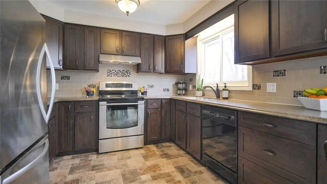 23 Orlando Dr, House detached with 3 bedrooms, 3 bathrooms and 4 parking in St. Catharines ON | Image 6