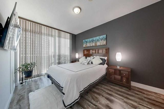 2407 - 80 Absolute Ave, Condo with 2 bedrooms, 2 bathrooms and 1 parking in Mississauga ON | Image 8