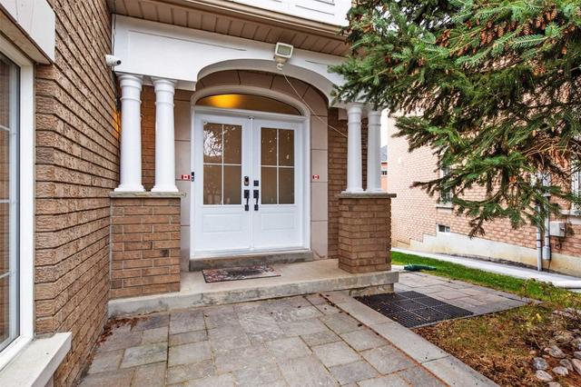 22 Garland Cres, House detached with 4 bedrooms, 4 bathrooms and 4 parking in Richmond Hill ON | Image 12