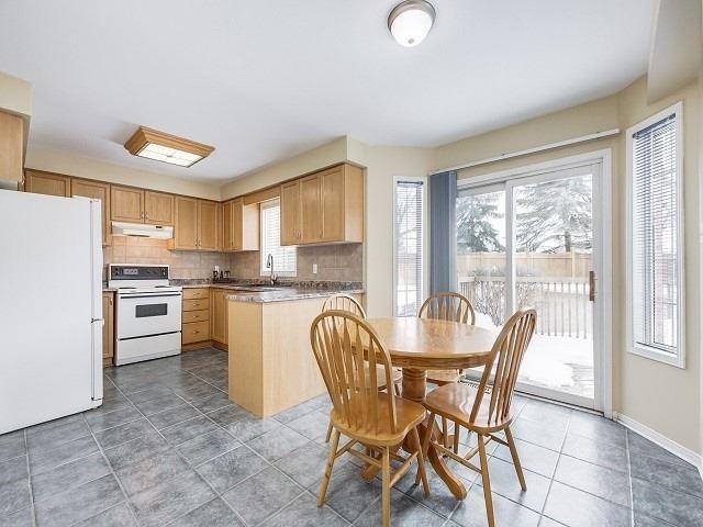 87 Violet St, House detached with 4 bedrooms, 4 bathrooms and 4 parking in Barrie ON | Image 4
