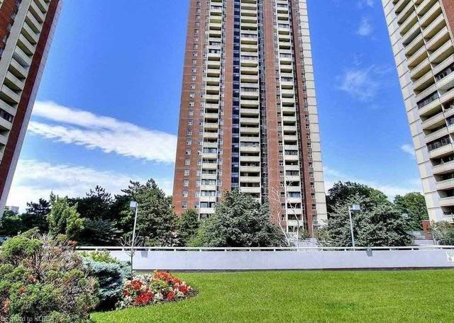 3 Massey Sq, Condo with 2 bedrooms, 1 bathrooms and 1 parking in Toronto ON | Image 21
