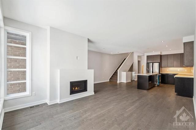 436 Trident Mews, Townhouse with 3 bedrooms, 3 bathrooms and 2 parking in Ottawa ON | Image 8