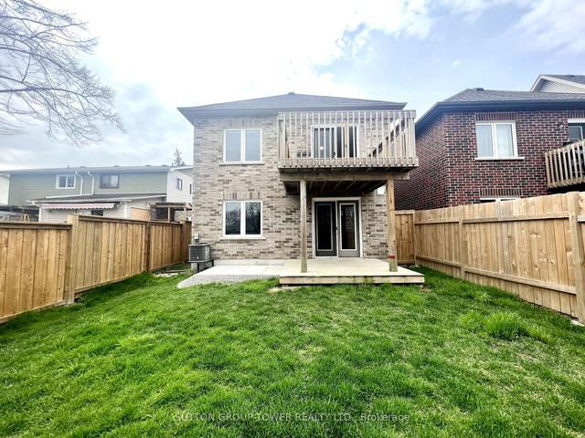 main - 144 Capreol Crt, House detached with 2 bedrooms, 2 bathrooms and 5 parking in Oshawa ON | Image 25