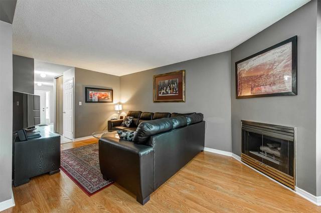 1675 Upper Gage Ave, Townhouse with 3 bedrooms, 2 bathrooms and 2 parking in Hamilton ON | Image 7