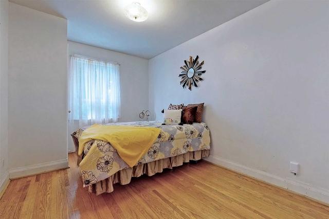 20 Noreen Dr, House detached with 2 bedrooms, 2 bathrooms and 3 parking in Toronto ON | Image 10