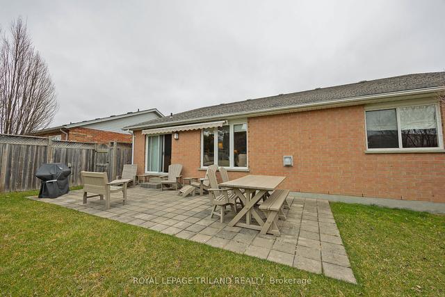 278 Mcgarrell Dr, House detached with 3 bedrooms, 2 bathrooms and 4 parking in London ON | Image 33
