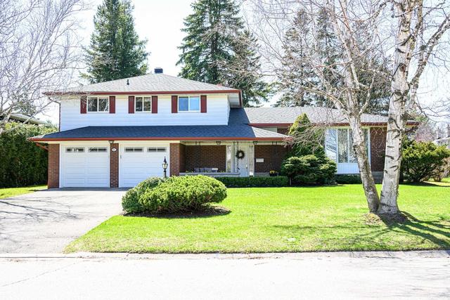 866 Calder Rd, House detached with 4 bedrooms, 3 bathrooms and 6 parking in Mississauga ON | Image 1
