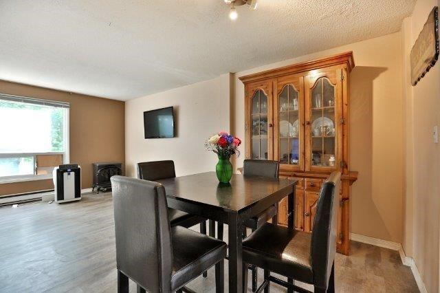 135 - 2050 Upper Middle Rd, Townhouse with 3 bedrooms, 2 bathrooms and 2 parking in Burlington ON | Image 11
