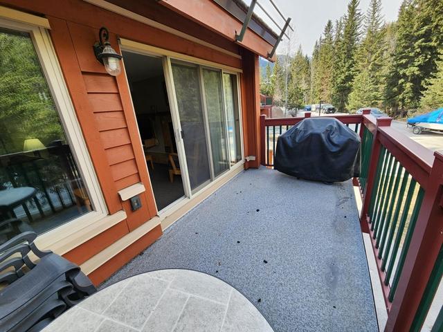 624 - 2030 Panorama Drive, House attached with 2 bedrooms, 2 bathrooms and 1 parking in East Kootenay F BC | Image 3
