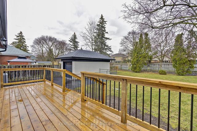 70 Devon St, House detached with 2 bedrooms, 2 bathrooms and 4 parking in Brantford ON | Image 18