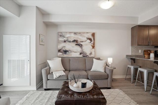 308 - 45 Kingsbury Sq, Condo with 2 bedrooms, 1 bathrooms and 1 parking in Guelph ON | Image 23