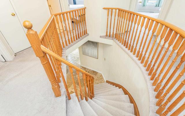 22 Muirland Cres, House detached with 4 bedrooms, 4 bathrooms and 8 parking in Brampton ON | Image 14
