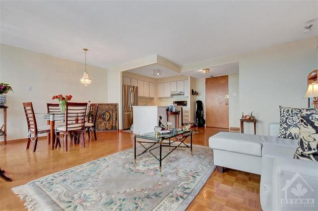1211 - 2871 Richmond Road, Condo with 2 bedrooms, 2 bathrooms and 1 parking in Ottawa ON | Image 7