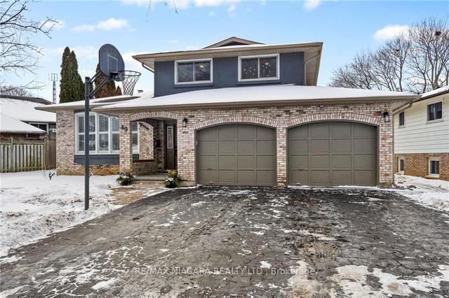 49 Royal Oak Dr, House detached with 3 bedrooms, 3 bathrooms and 6 parking in St. Catharines ON | Image 1