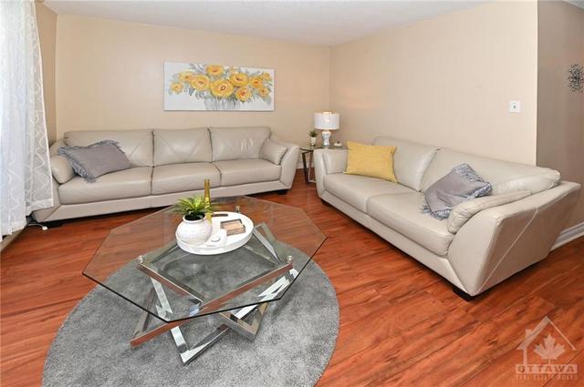 315 - 2020 Jasmine Crescent, Condo with 3 bedrooms, 2 bathrooms and 1 parking in Ottawa ON | Image 10
