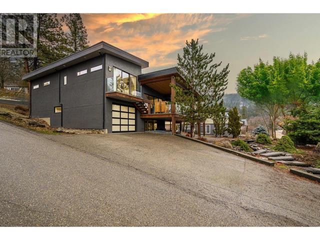8708 Okanagan Landing Road, House detached with 4 bedrooms, 3 bathrooms and 9 parking in Vernon BC | Image 1