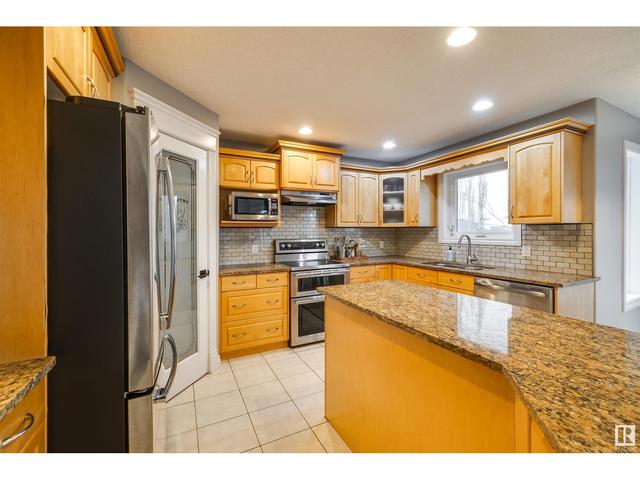 427 Forrest Dr, House detached with 4 bedrooms, 3 bathrooms and null parking in Edmonton AB | Image 19