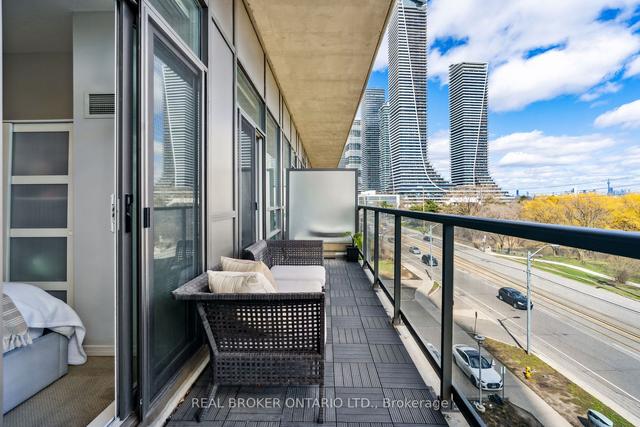 304 - 2230 Lake Shore Blvd W, Condo with 1 bedrooms, 1 bathrooms and 1 parking in Toronto ON | Image 10