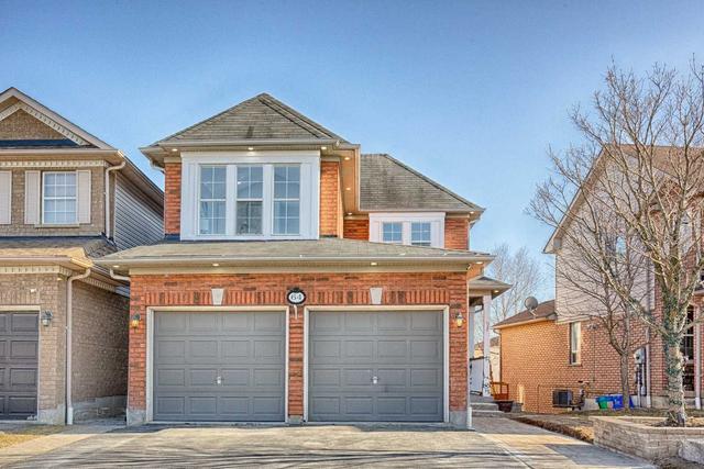 64 Shenandoah Dr, House attached with 4 bedrooms, 4 bathrooms and 6 parking in Whitby ON | Image 1