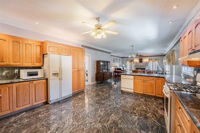 530 Conservation Dr, House detached with 4 bedrooms, 5 bathrooms and 9 parking in Brampton ON | Image 3