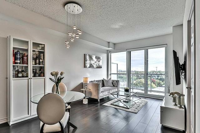 928 - 15 James Finlay Way, Condo with 1 bedrooms, 2 bathrooms and 1 parking in Toronto ON | Image 4